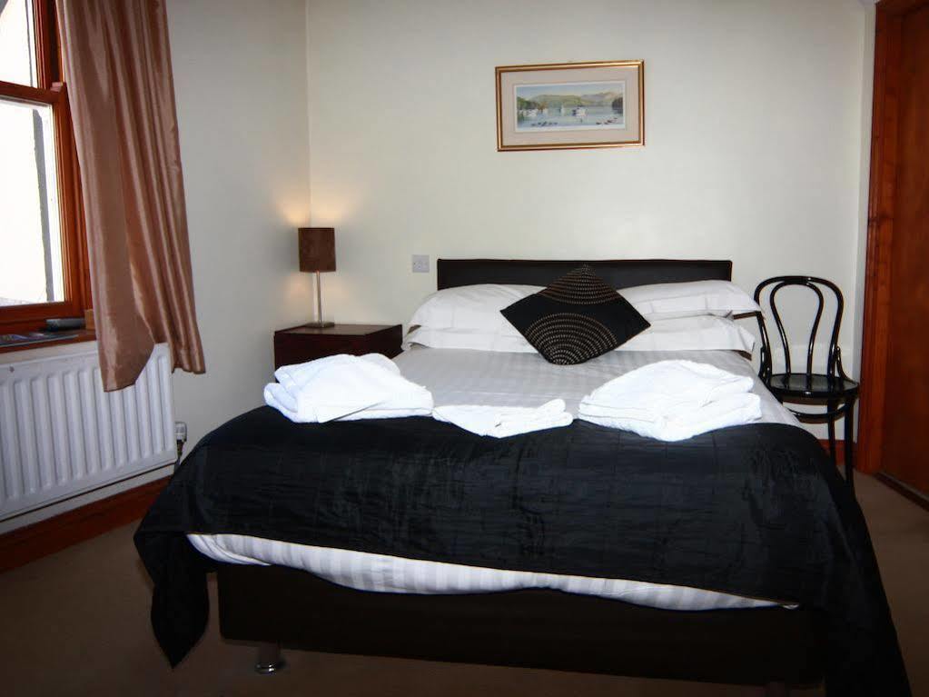 Churchills Inn & Rooms Bowness-on-Windermere Εξωτερικό φωτογραφία